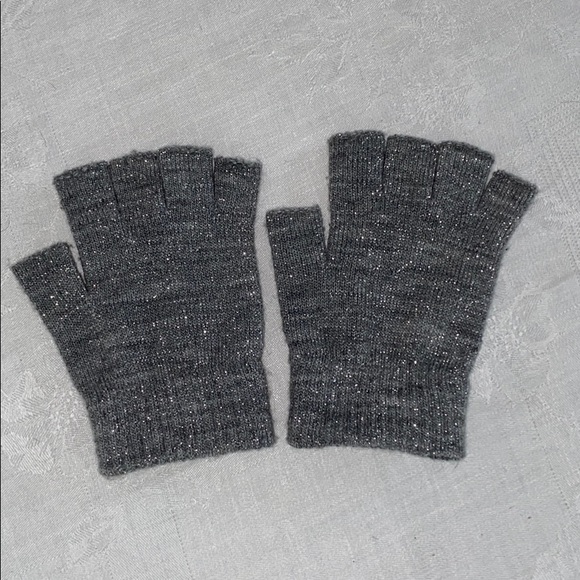 Other - Kids Grey Sparkle Open Finger Gloves